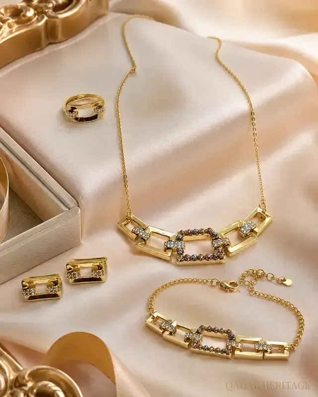 Golden Maha Links Jewelry Set