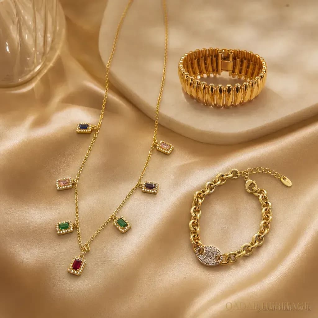 Golden Queen Spectrum Jewelry Set - Slide 4