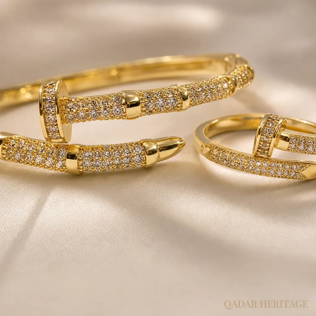 Golden Nail Sparkle Set - Slide 2