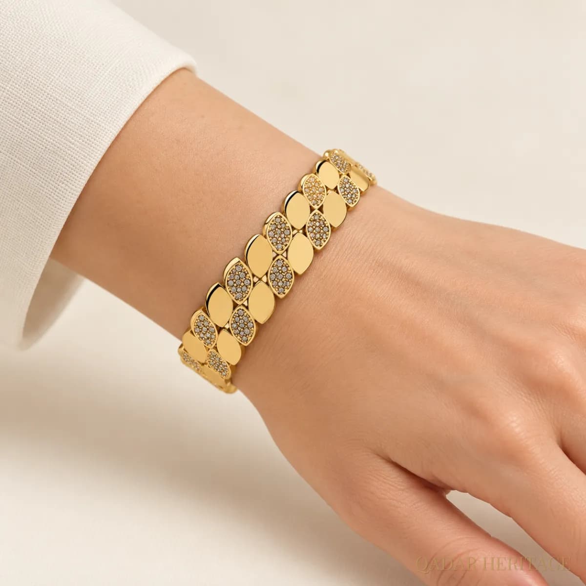 Golden Leaf Pavé Bracelet
