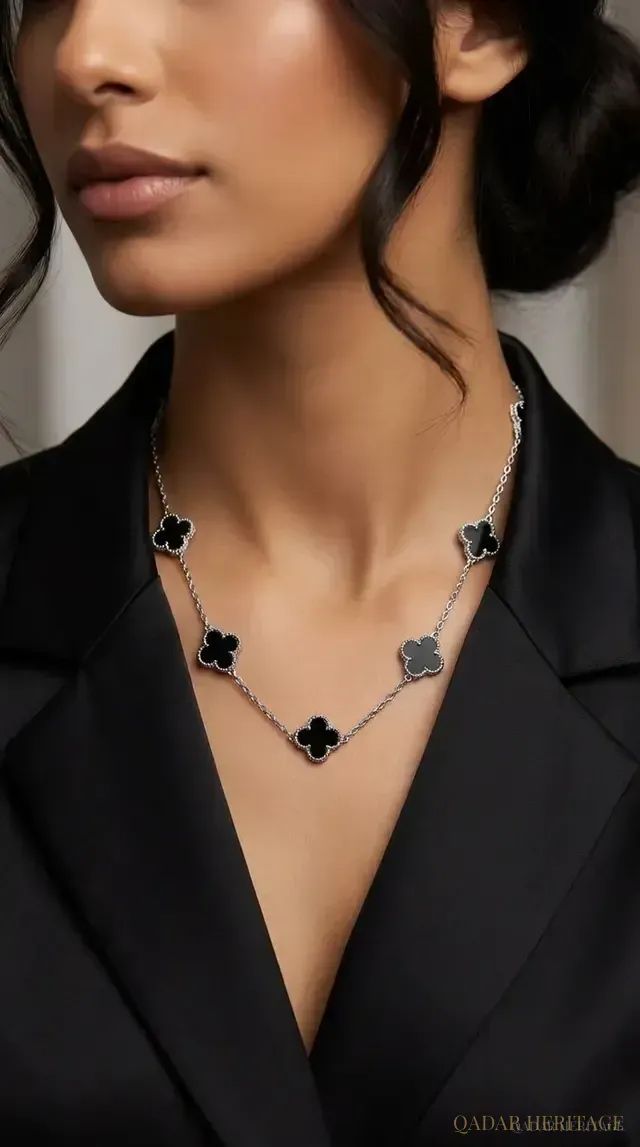 سلسلة الألماس الأسود الأنيقة