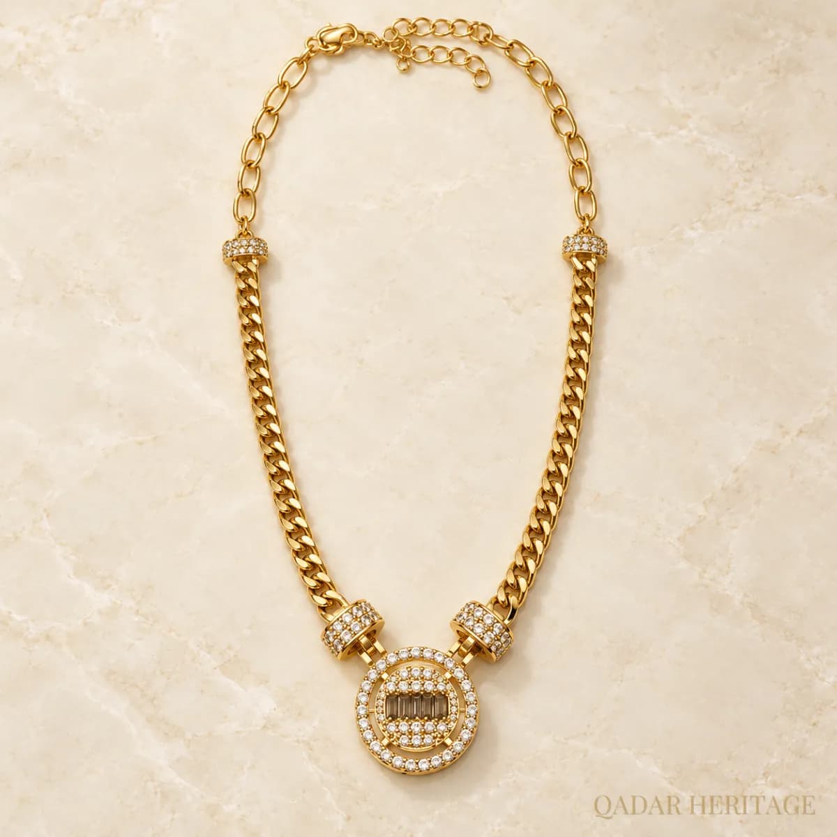 QADAR Royal Circle Necklace - Slide 2