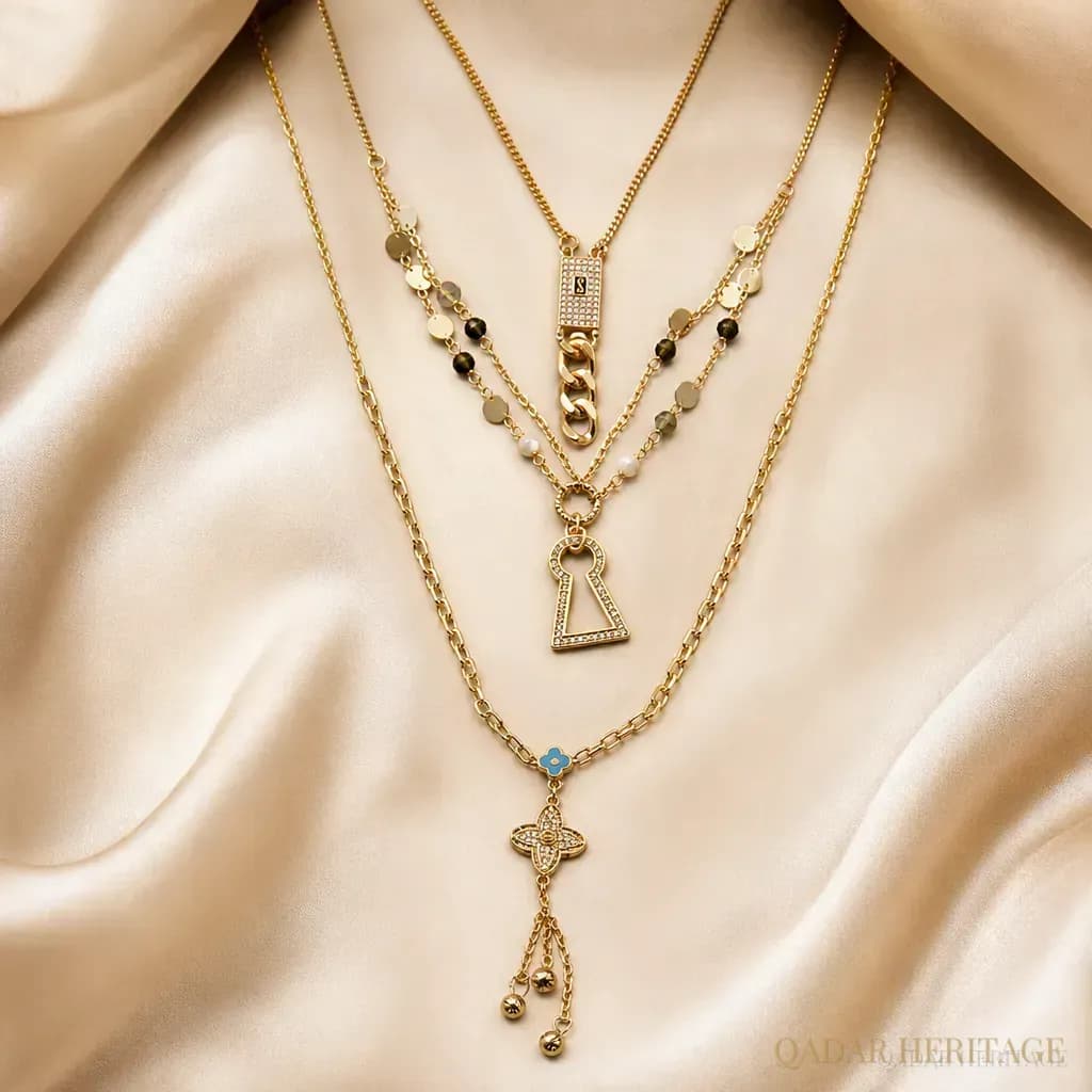 Golden Keyhole Layered Necklace - Slide 2