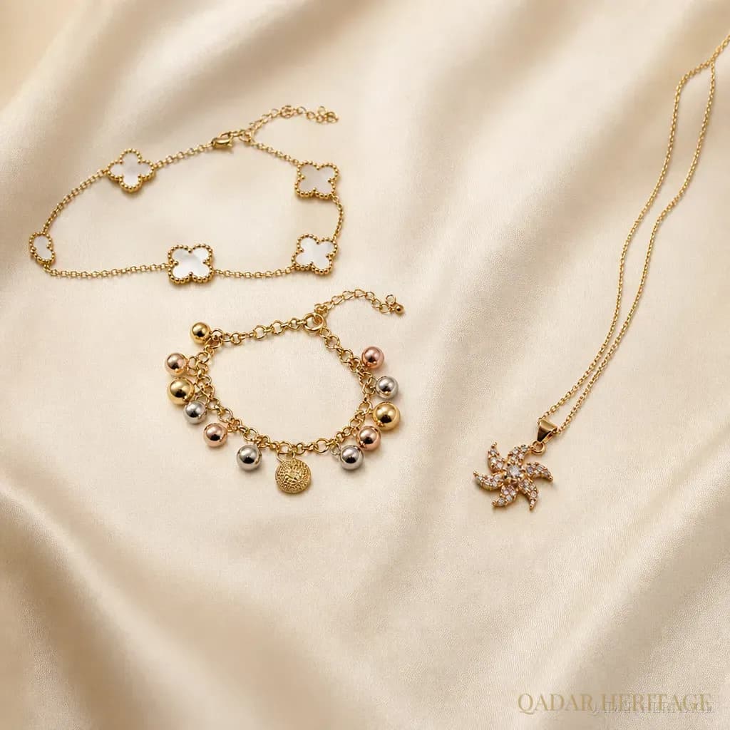 Golden Floral Breeze Jewelry Set - Slide 1