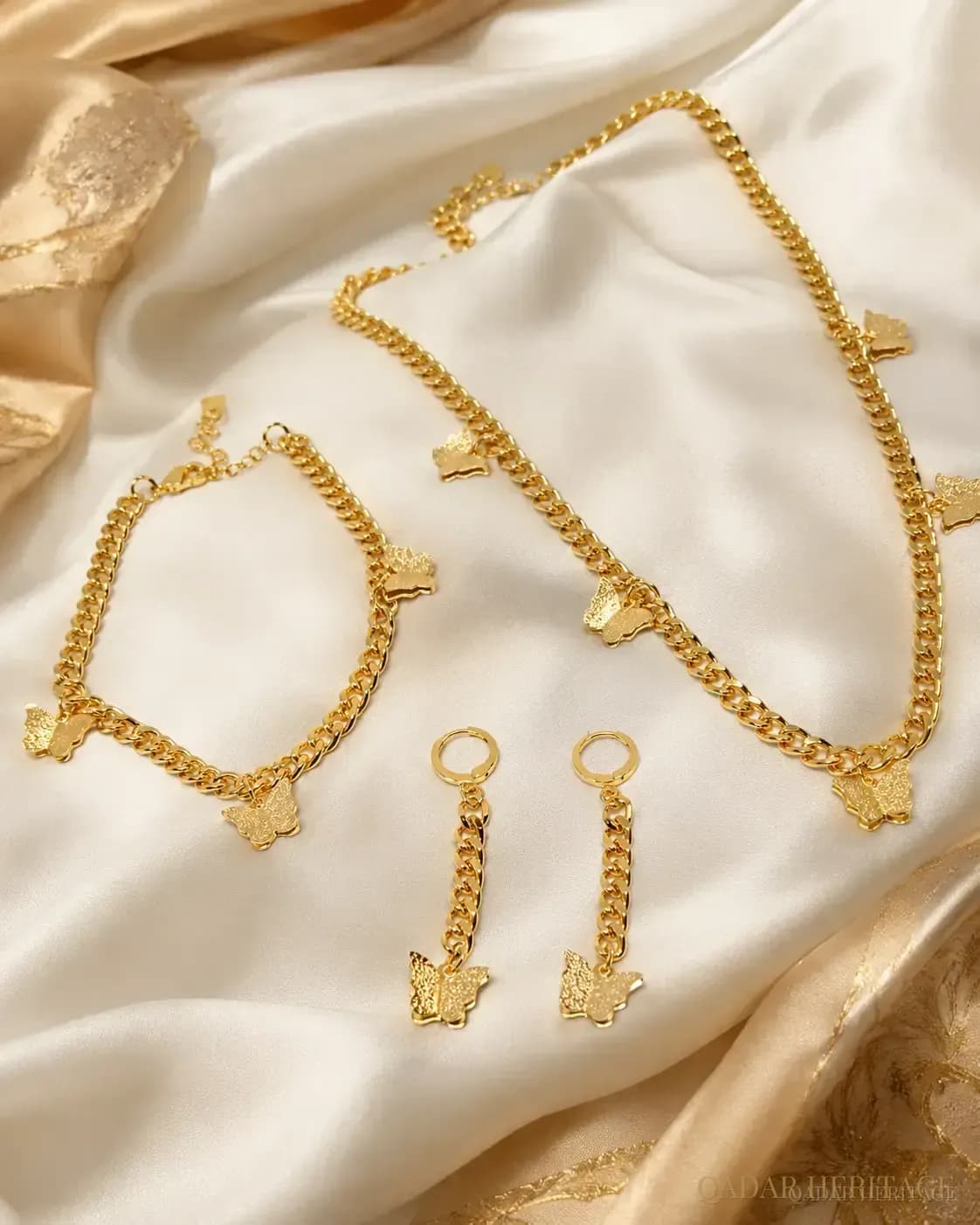 QADAR Golden Butterfly Jewelry Set - Slide 3