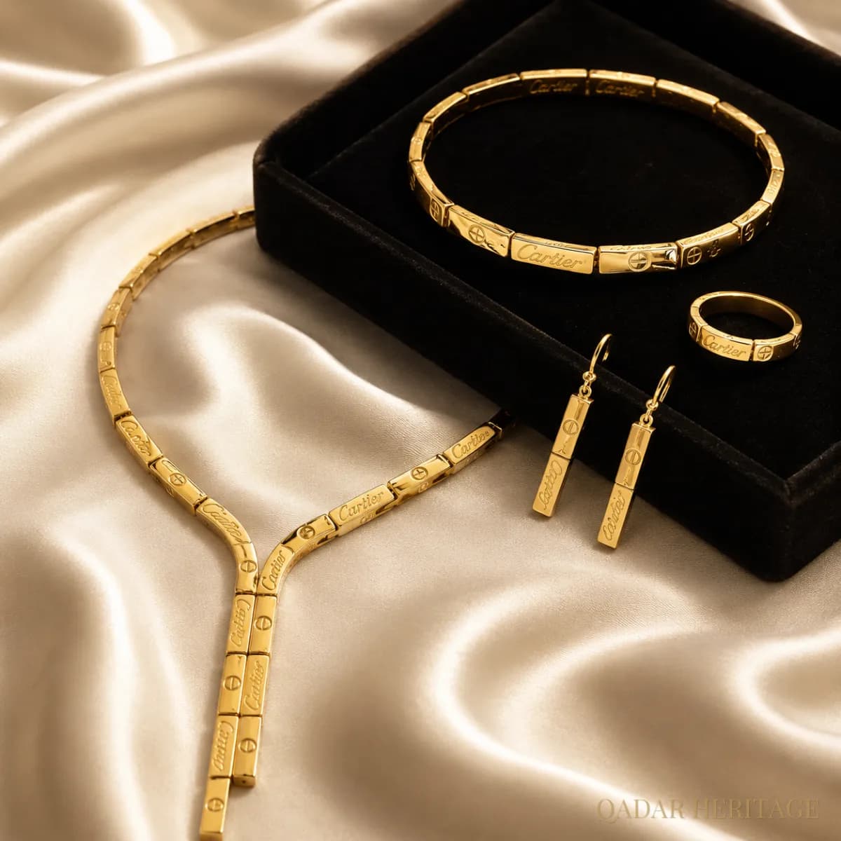 QADAR Royal Geometry Jewelry Set - Slide 2